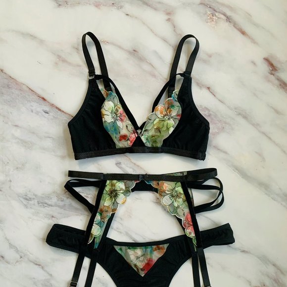 Ann marie Kahn Lingerie watercolor bra - Picture 3 of 9